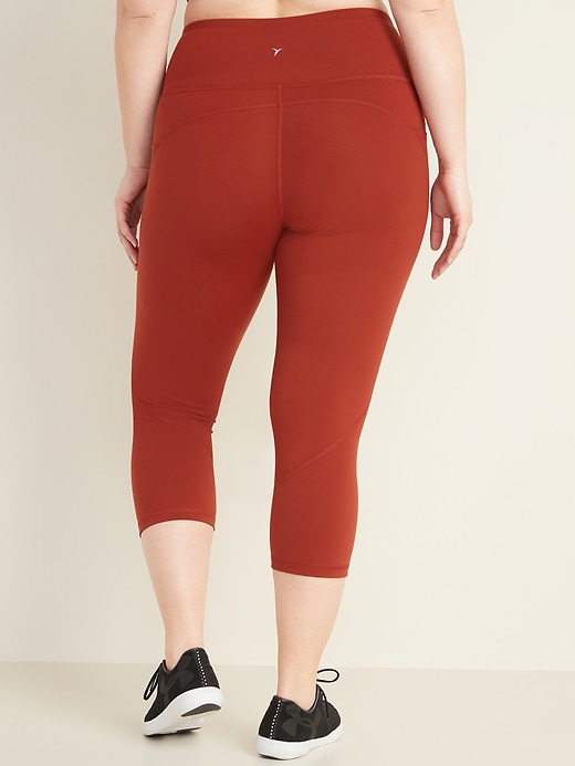 View large product image 2 of 3. High-Waisted Elevate Plus-Size Side-Pocket Compression Crops