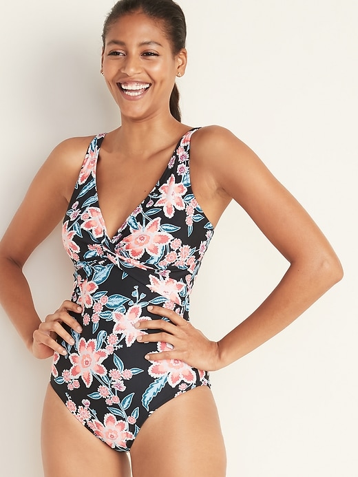 Old Navy Floral-Print Twist-Front Swimsuit for Women. 1