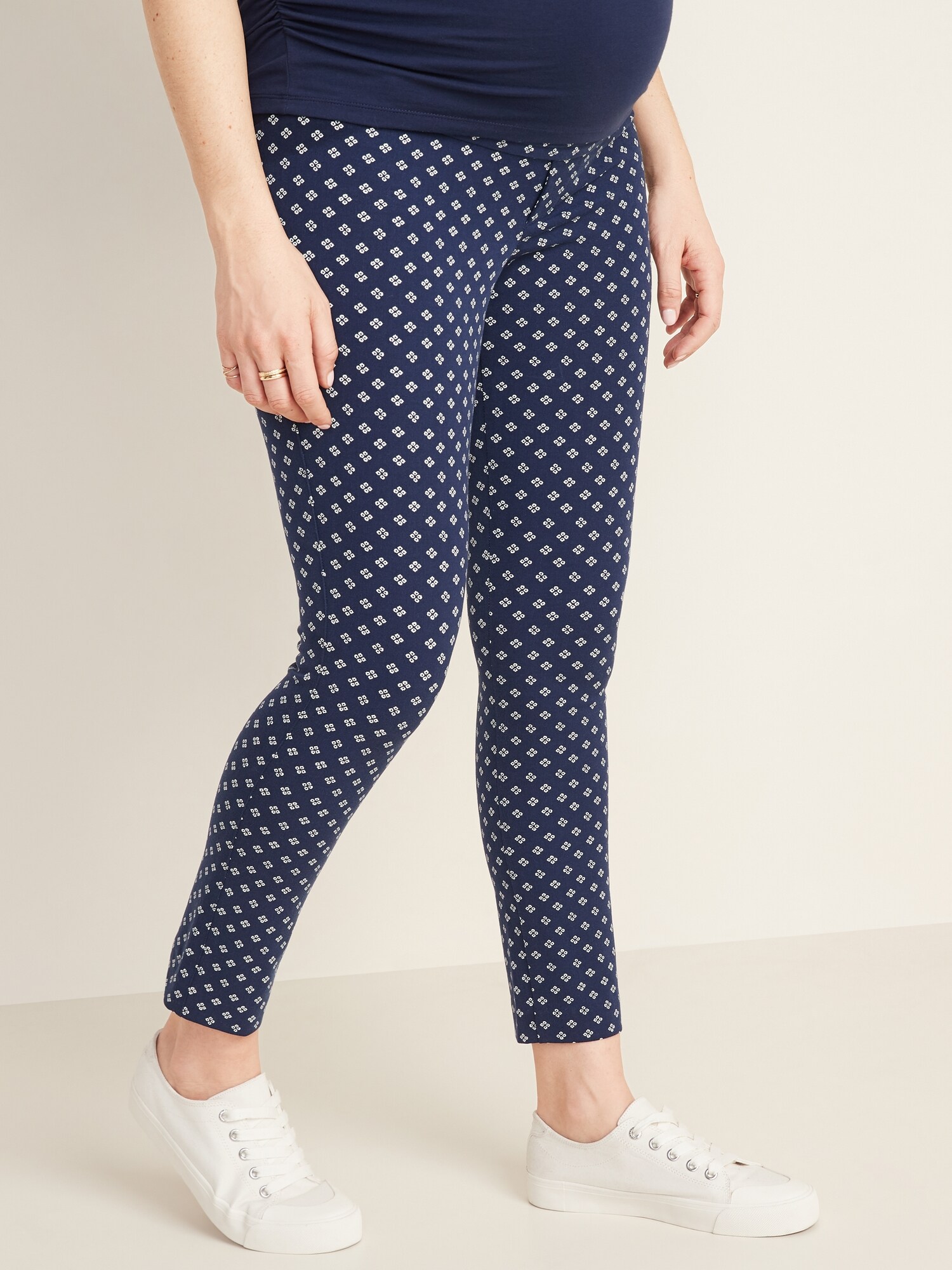 maternity old navy pants