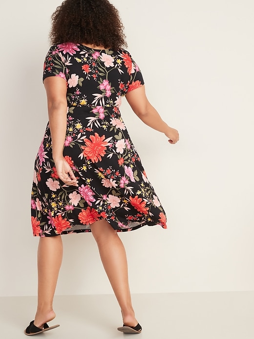 Image number 2 showing, Fit & Flare Jersey Knotted-Tie Plus-Size Dress