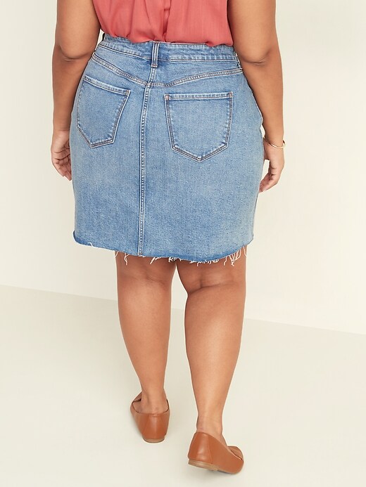 Image number 2 showing, High-Waisted Secret-Slim Pockets Plus-Size Jean Skirt