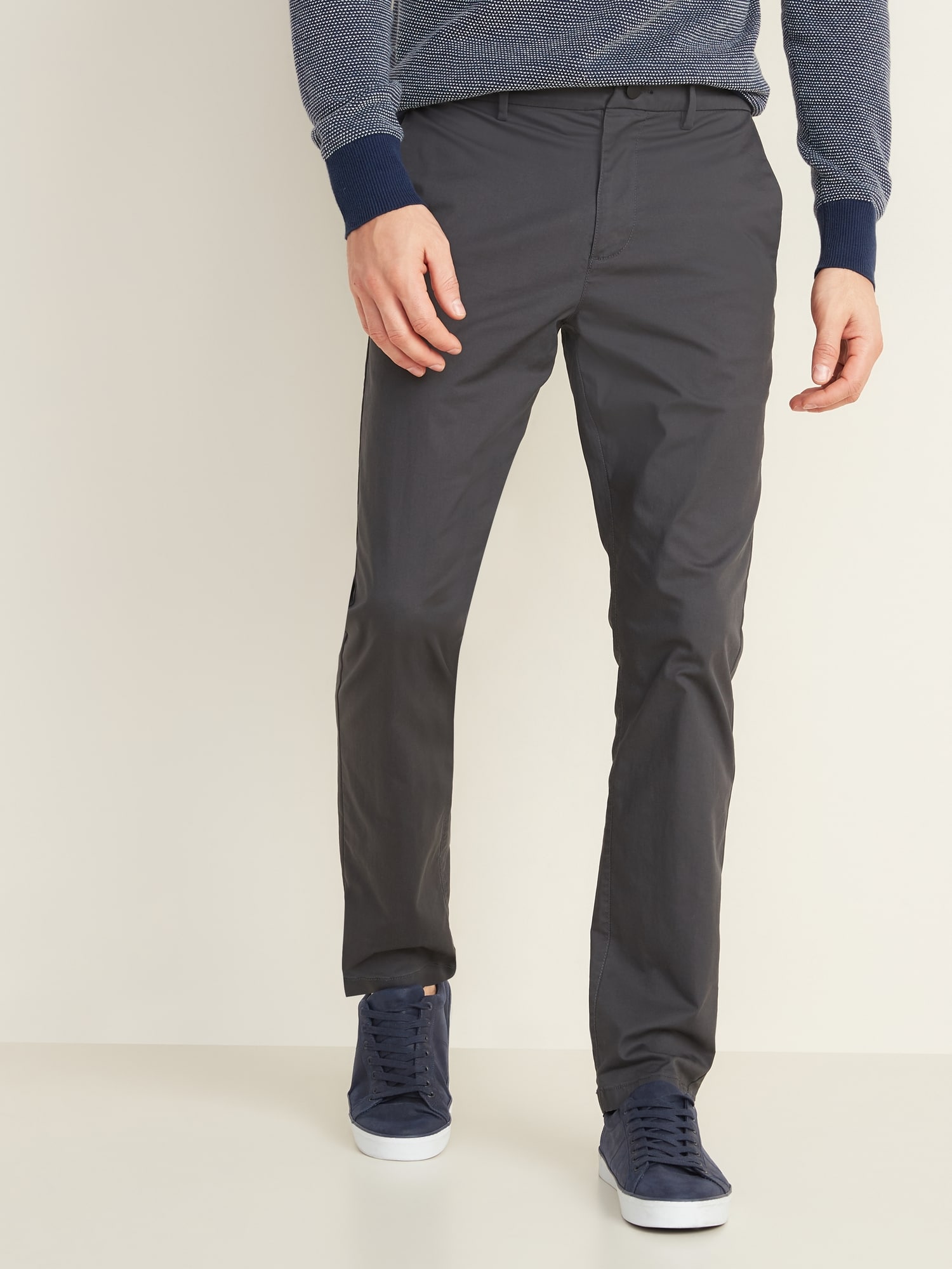 Old Navy Slim Built-In Flex Ultimate Tech Chino Pants for Men black. 1