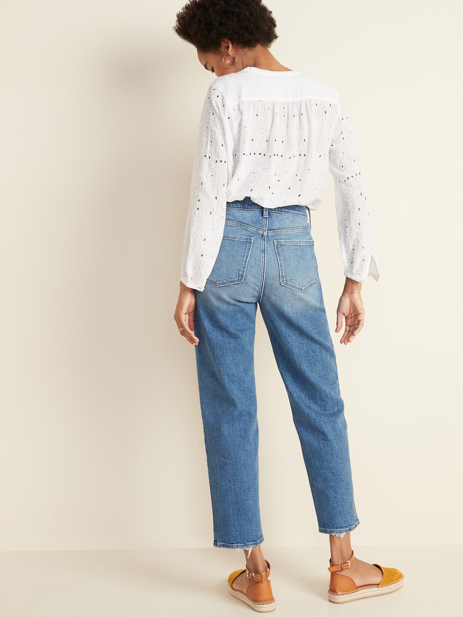 Extra High-Waisted Sky-Hi Straight Distressed Jeans for Women | Old Navy