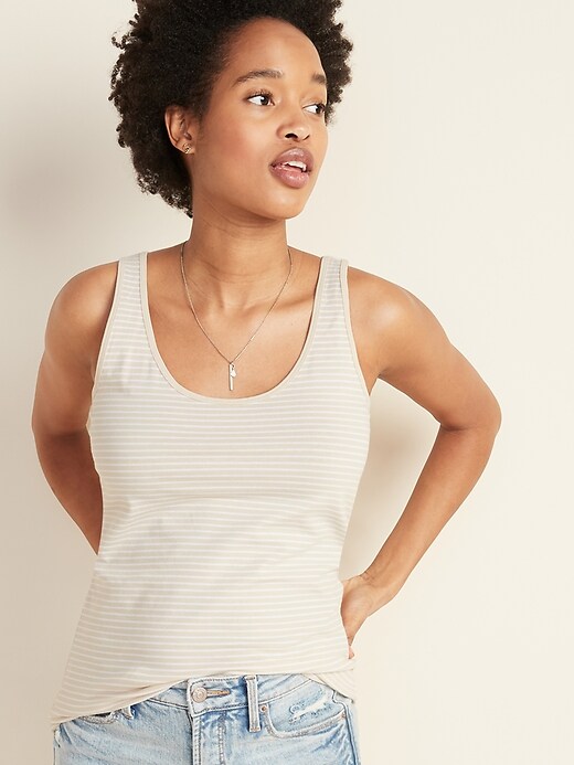 Old Navy First-Layer Printed Tank Top for Women. 1