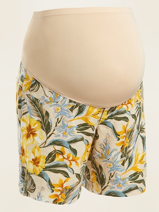 View large product image 1 of 1. Maternity Full-Panel Floral-Print Linen-Blend Shorts -- 7-inch inseam