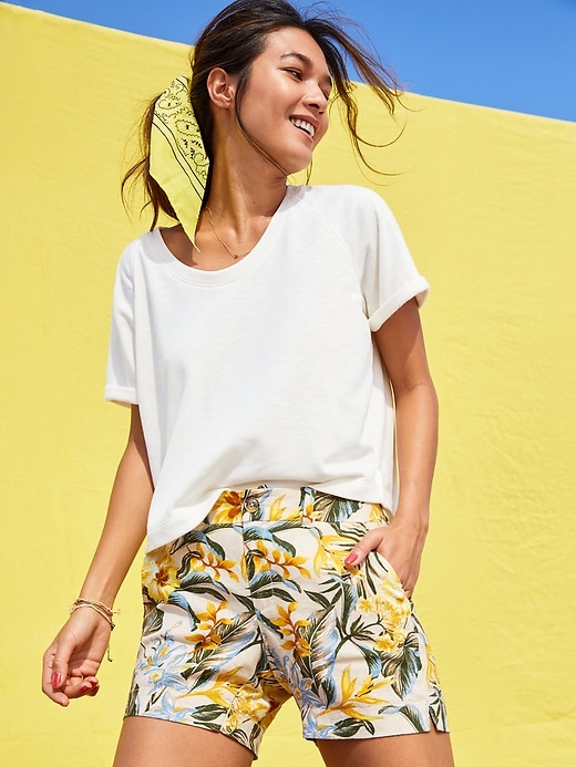 View large product image 1 of 3. Mid-Rise Everyday Printed Linen-Blend Shorts -- 5-inch inseam