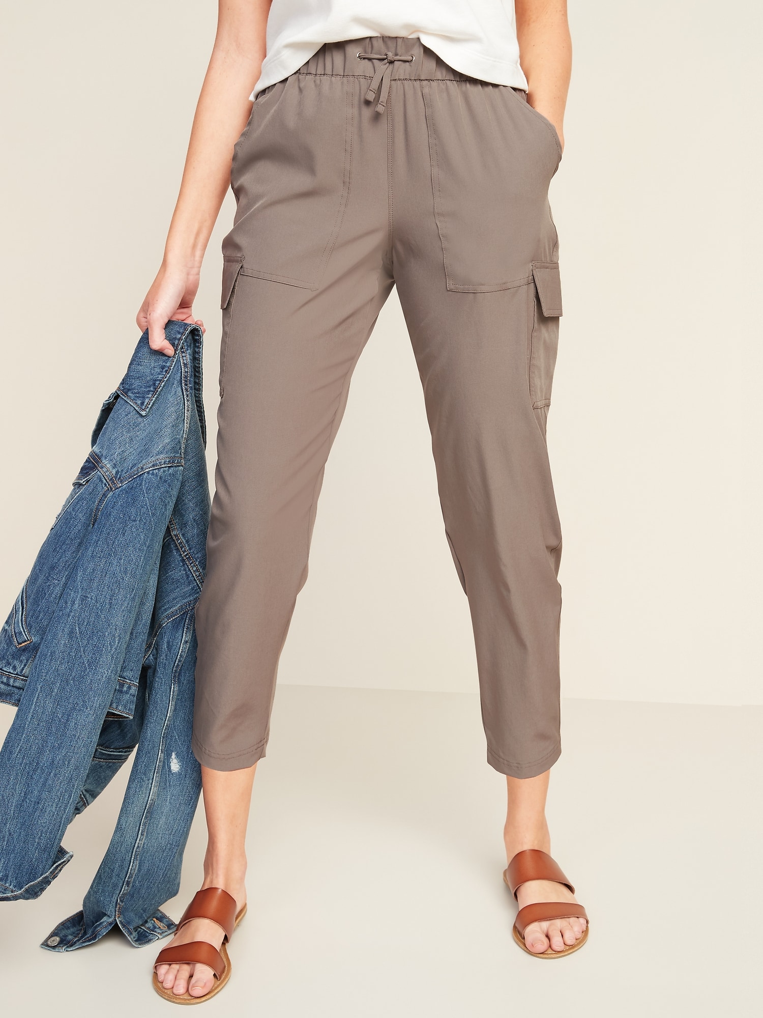 white cargo pants old navy