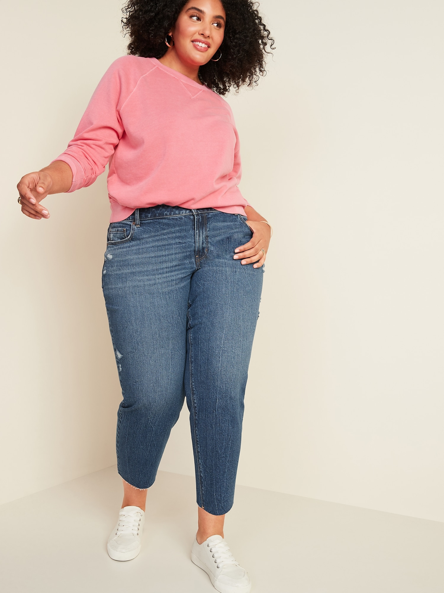 Mid-Rise Boyfriend Straight Distressed Plus-Size Jeans | Old Navy