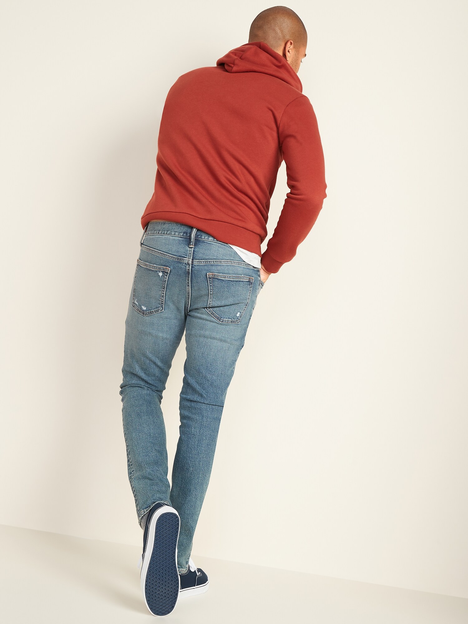 red rip jeans