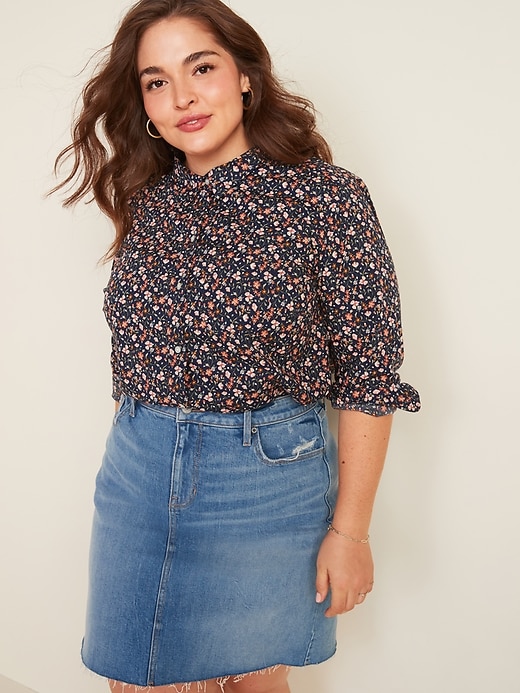 Image number 1 showing, Relaxed Plus-Size No-Peek Stretch Shirt