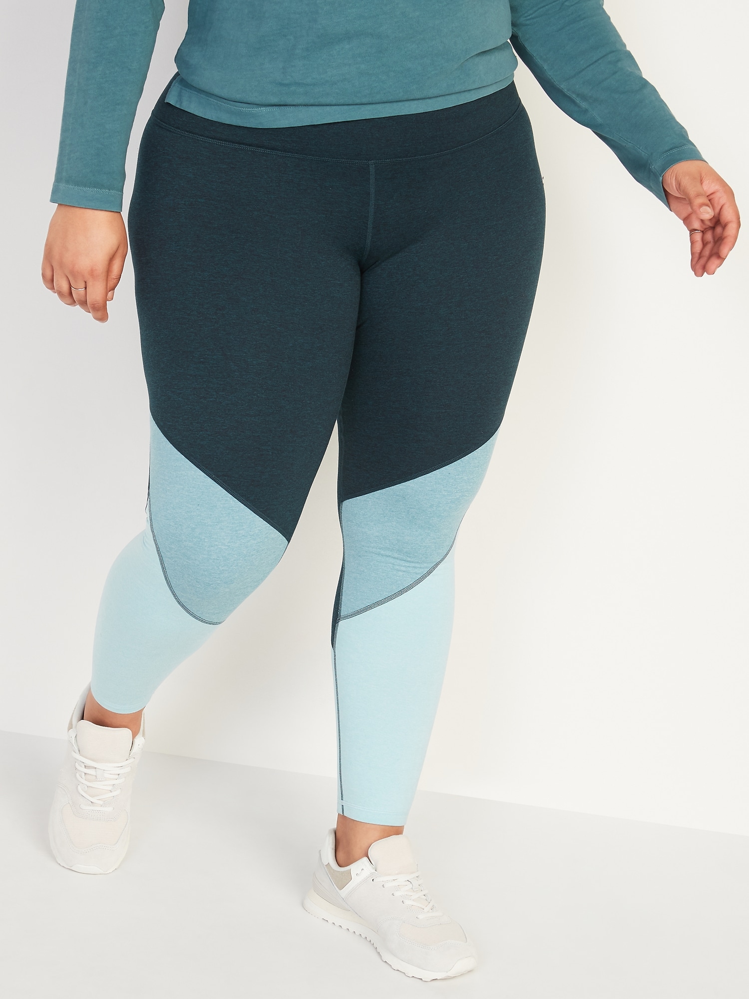 High-Waisted Elevate CozeCore Color-Blocked Plus-Size Leggings