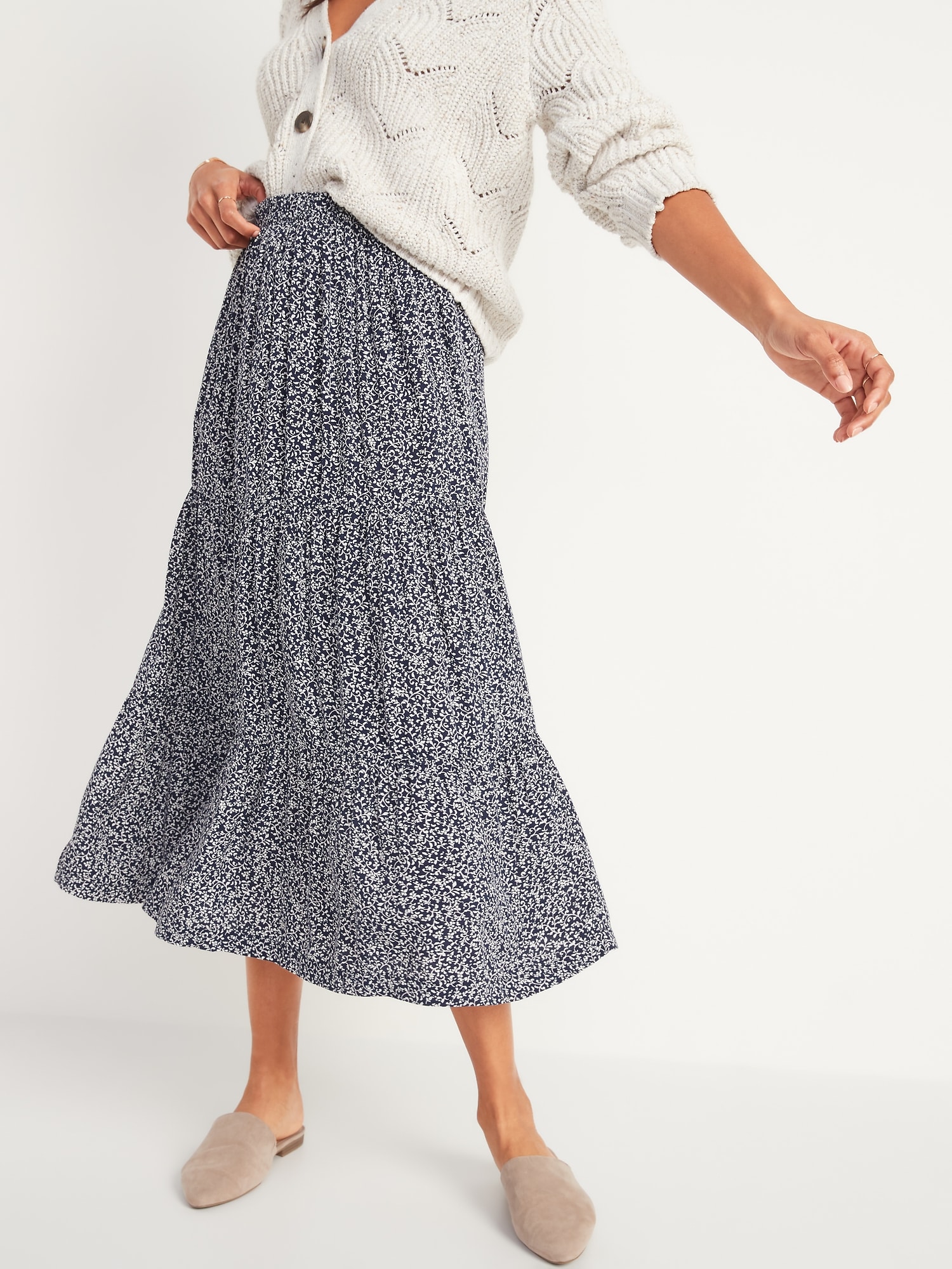 Tiered hem outlet skirt