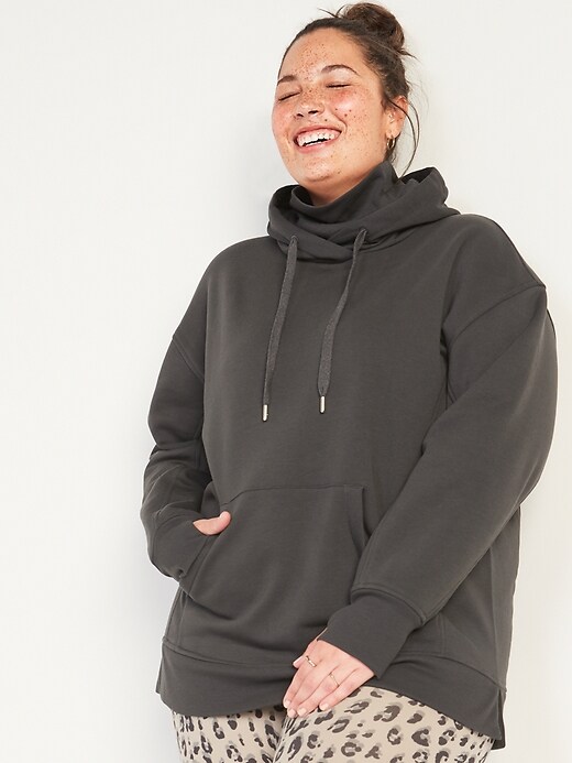 Old Navy Oversized Rib-Knit Funnel-Neck Pullover Hoodie, As a Fitness  Editor, I'm Thoroughly Impressed By Old Navy's Activewear Selection