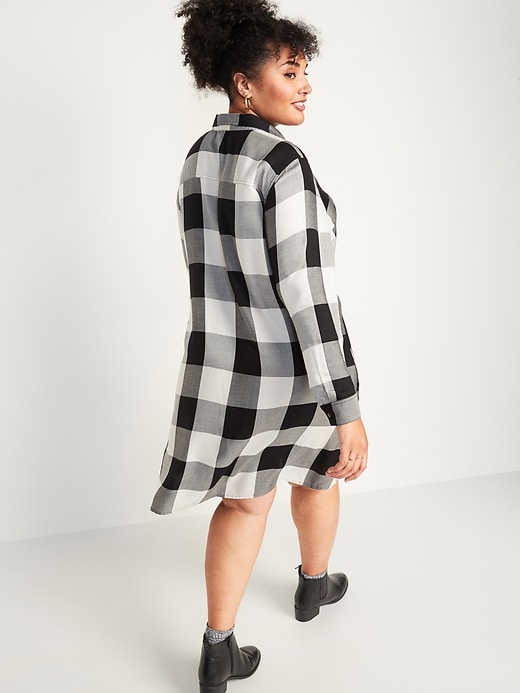Image number 2 showing, Plaid Lightweight Flannel Plus-Size No-Peek Shirt Dress