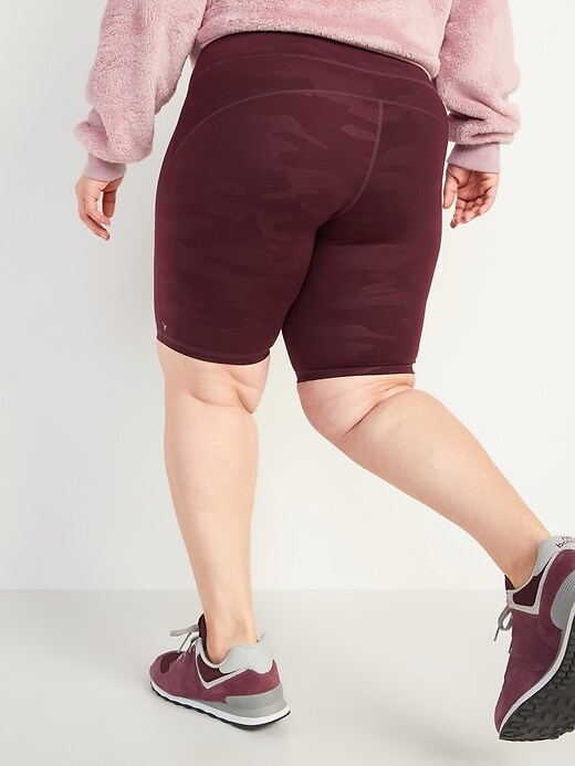 Image number 2 showing, Plus-Size Compression Biker Shorts -10-inch inseam