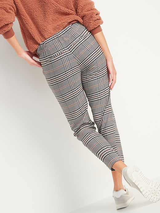 Image number 2 showing, Mid-Rise Straight Plaid Pull-On Ankle Pants