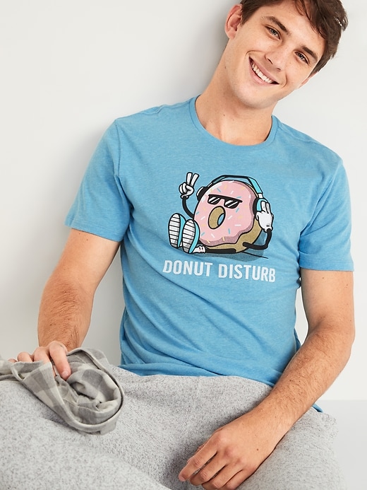 Old Navy Soft-Washed Graphic T-Shirt for Men. 2