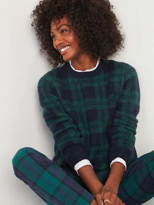 Old Navy Cozy Plaid Crew-Neck Sweater for Women green. 1