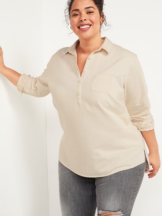 Image number 1 showing, Oversized No-Peek Plus-Size Popover Tunic Top