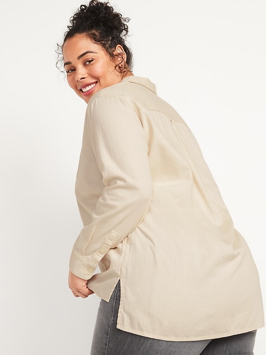 Image number 2 showing, Oversized No-Peek Plus-Size Popover Tunic Top
