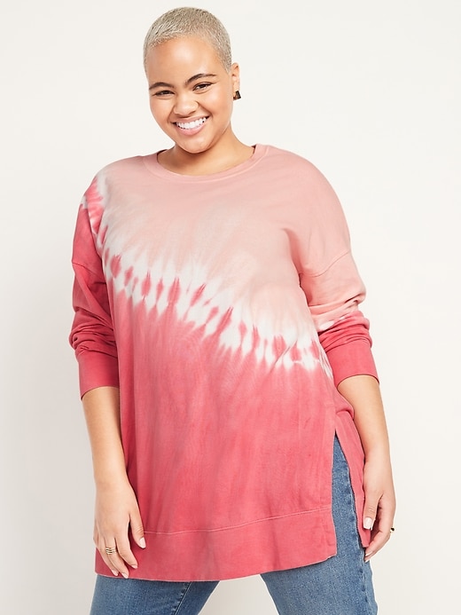 Old Navy Oversized Vintage Specially Dyed Tunic Sweatshirt for Women. 1 Old Navy Oversized Vintage Specially Dyed Tunic Sweatshirt for Women. 1