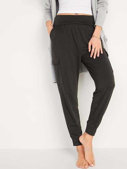 Old Navy Mid-Rise Live-In Cargo Jogger Sweatpants for Women. 1