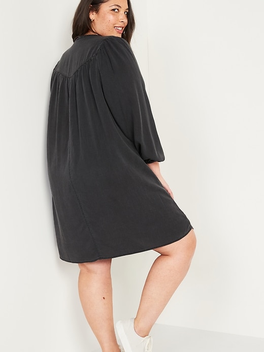 Image number 2 showing, Split-Neck Black Chambray Plus-Size Swing Dress
