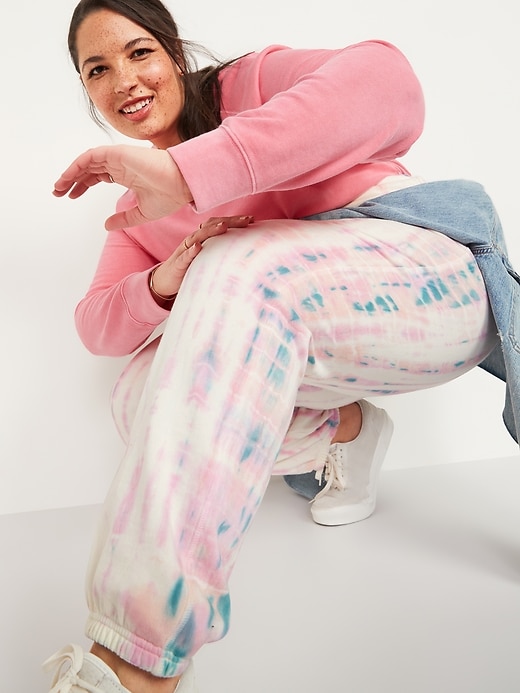 Image number 3 showing, Extra High-Waisted Tie-Dyed Plus-Size Sweatpants
