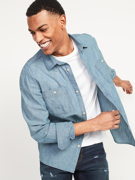 Old Navy Regular-Fit Chambray Workwear Shirt for Men - 674306012000