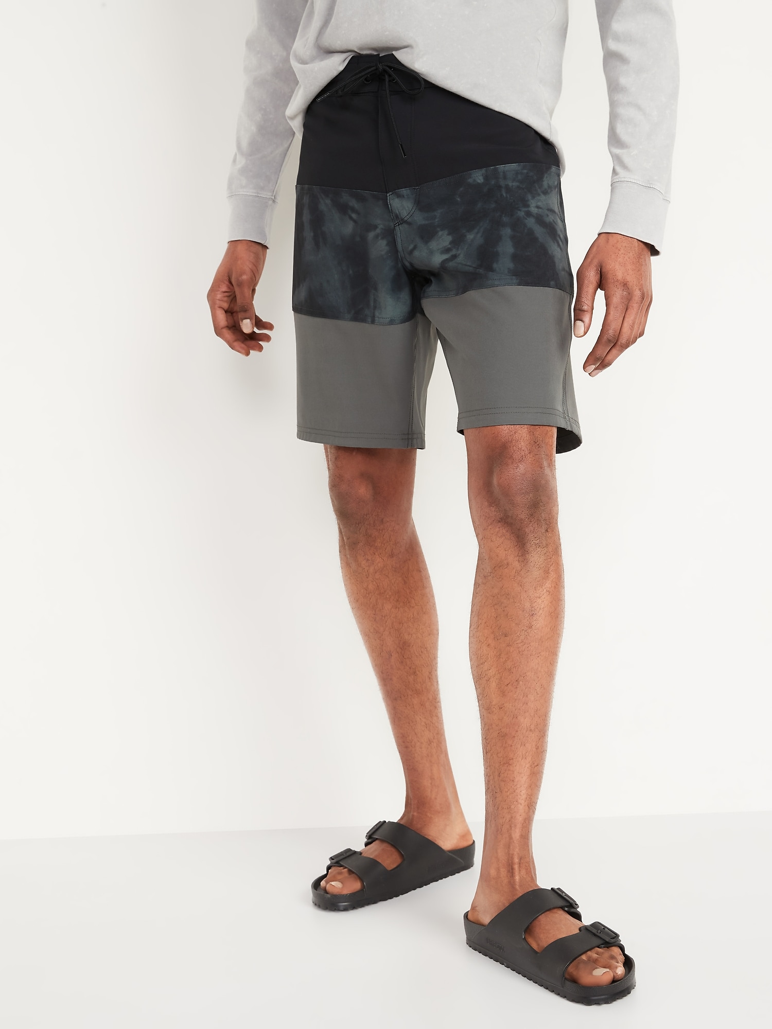 Color-Blocked Built-In Flex Board Shorts for Men -- 10-inch inseam