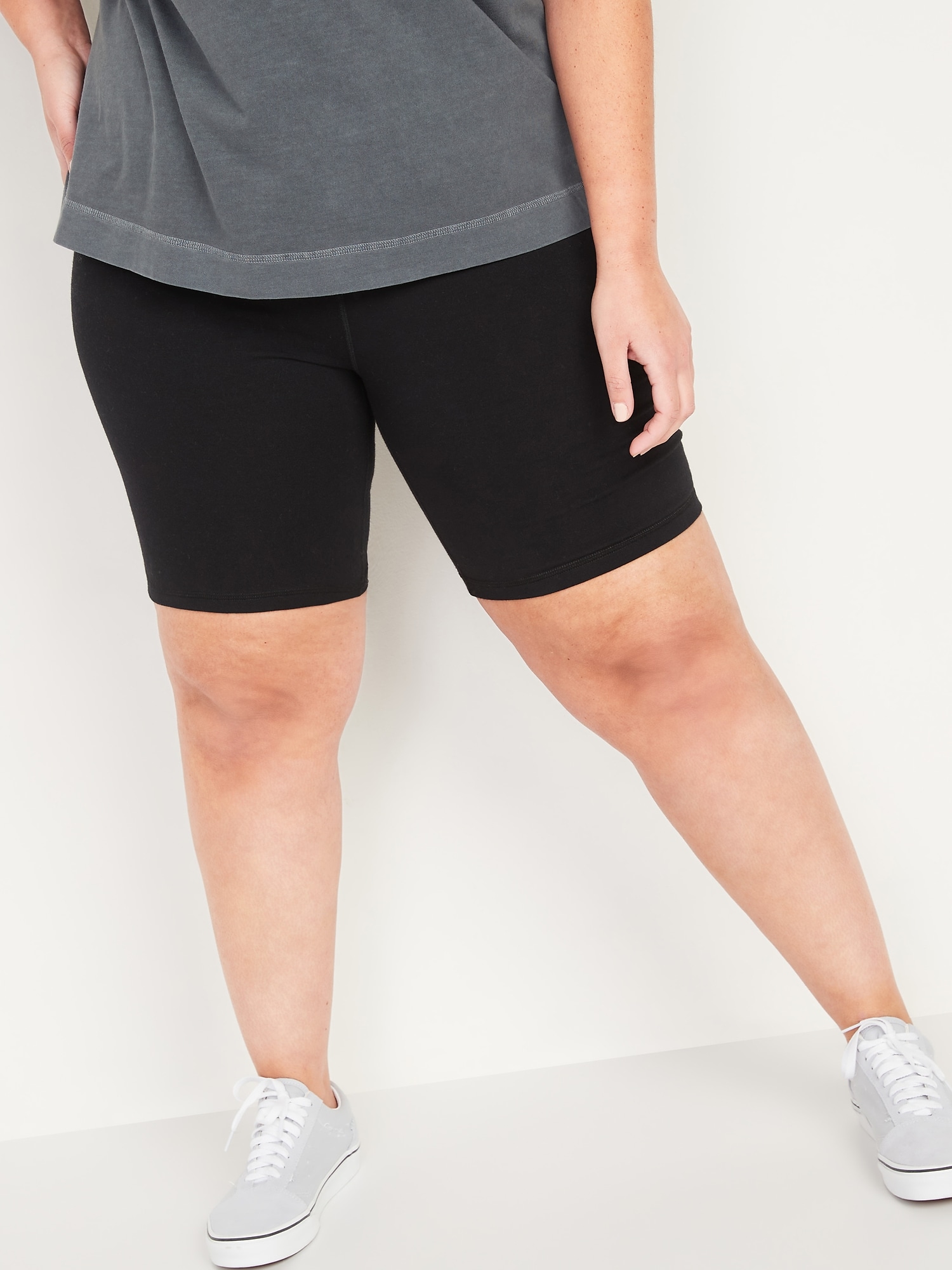 Extra High-Waisted Balance Plus-Size Yoga Shorts -- 8-inch inseam