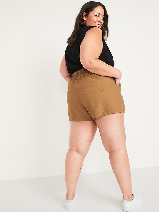 Image number 2 showing, High-Waisted Linen-Blend Tie-Front Plus-Size Utility Shorts -- 5-inch inseam