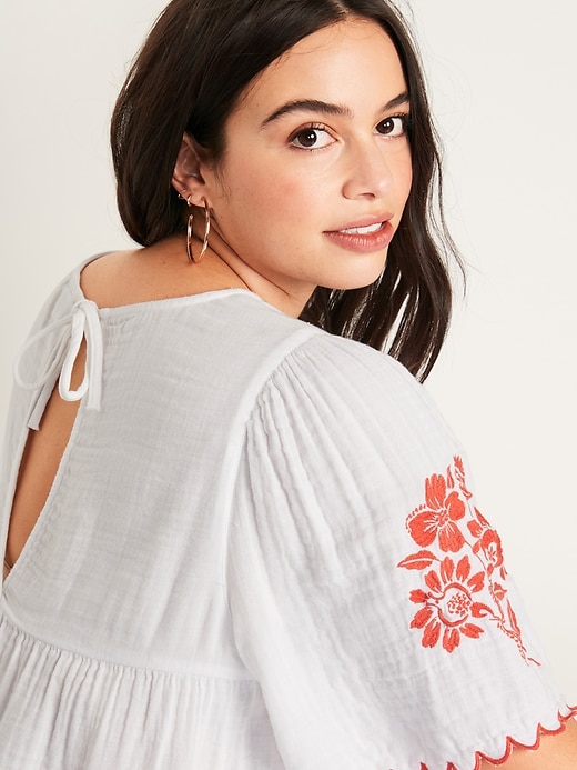 Image number 3 showing, Oversized Embroidered Short-Sleeve Blouse