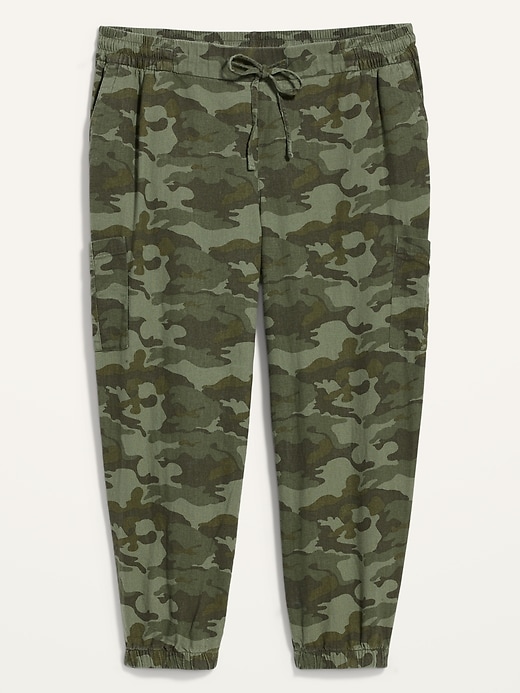 Image number 4 showing, High-Waisted Camo Linen-Blend Plus-Size Jogger Cargo Pants