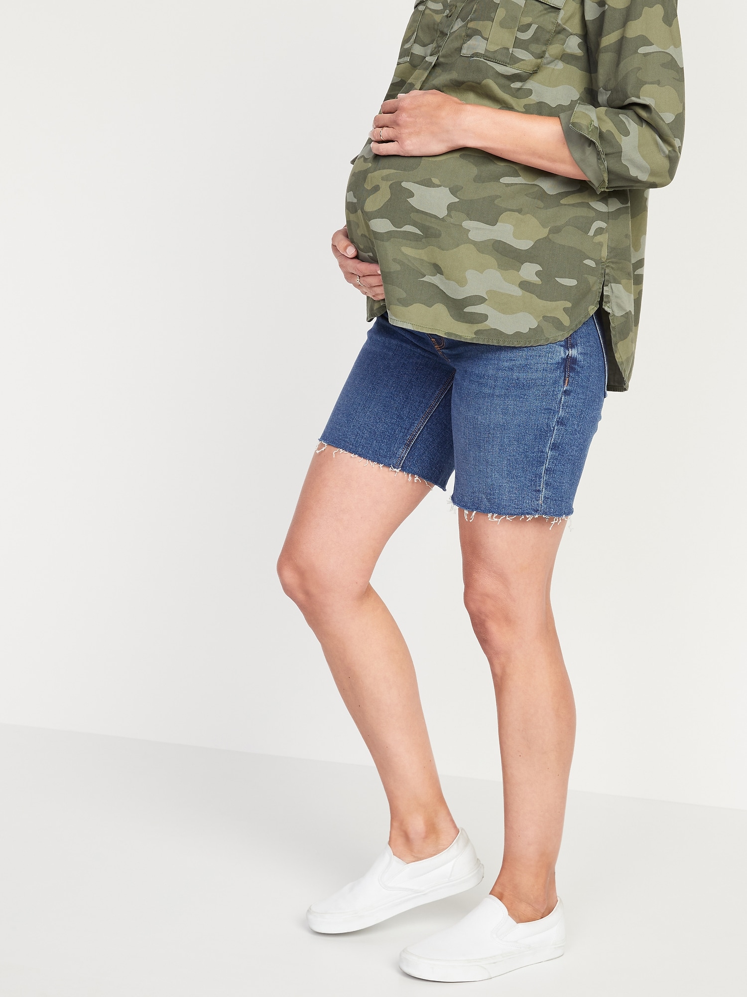 Maternity Full Panel Relaxed Cut-Off Jean Shorts -- 7-inch inseam