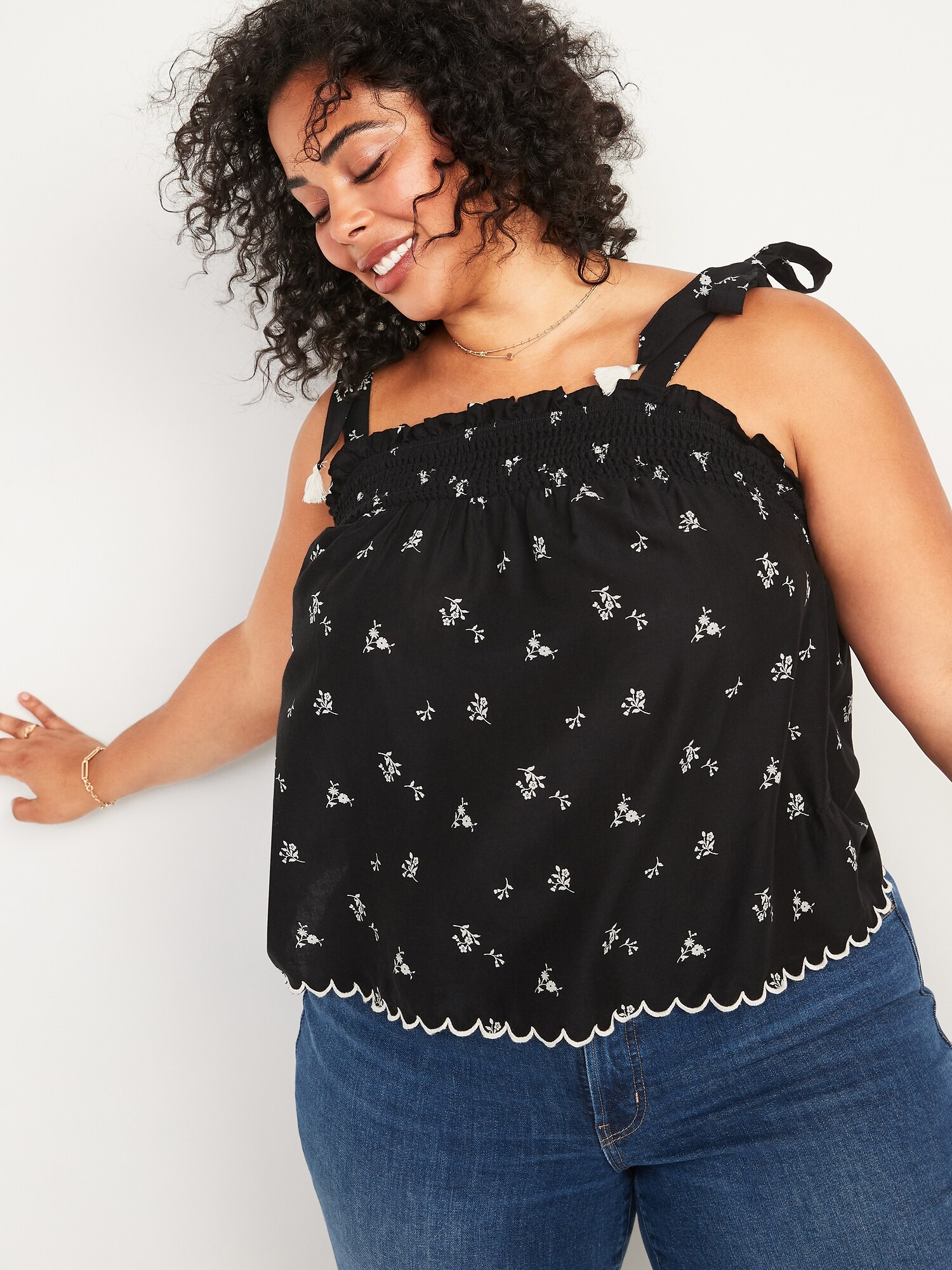 self tie shoulder smocked top