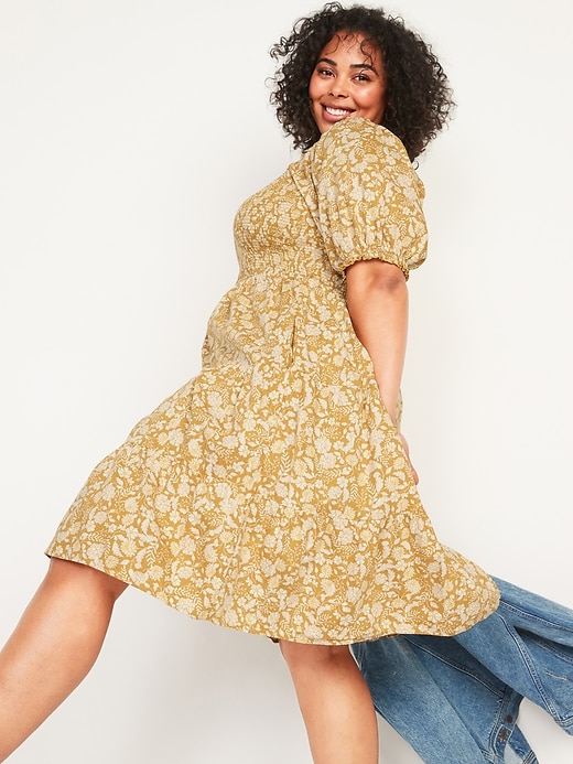 Image number 3 showing, Fit & Flare Puff-Sleeve Smocked Floral Plus-Size Dress