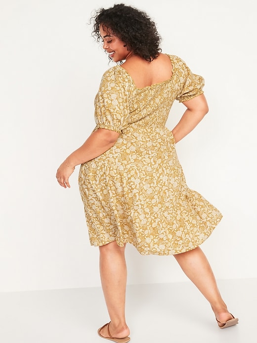 Image number 2 showing, Fit & Flare Puff-Sleeve Smocked Floral Plus-Size Dress