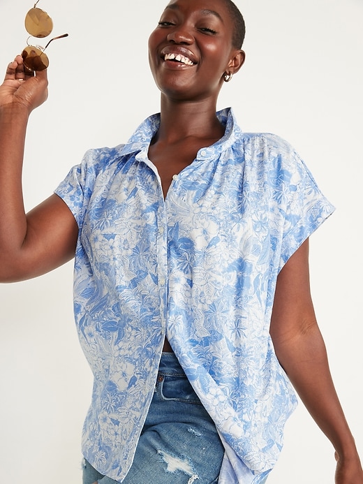 Image number 1 showing, Oversized Short Sleeve Floral Linen-Blend Shirt for Women