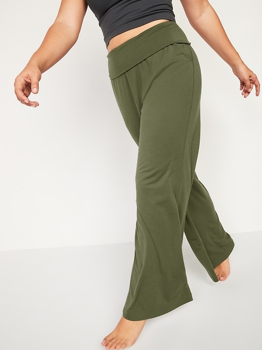 Old Navy Mid-Rise Fold-Over Waist UltraLite Wide-Leg Yoga Pants for Women. 1