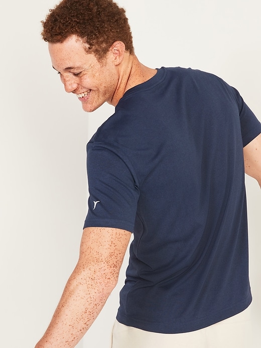 Image number 6 showing, Go-Dry Cool Odor-Control Core T-Shirt for Men