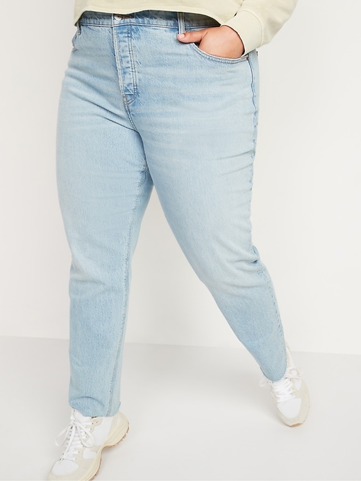 Image number 7 showing, High-Waisted Slouchy Straight Button-Fly Cut-Off Jeans