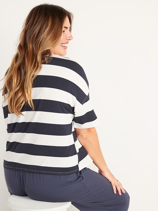 Image number 2 showing, Oversized Luxe Striped T-Shirt for Women