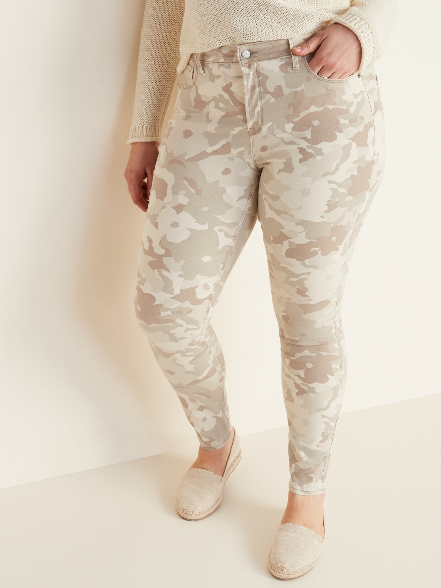 Old navy camo jeans on sale women