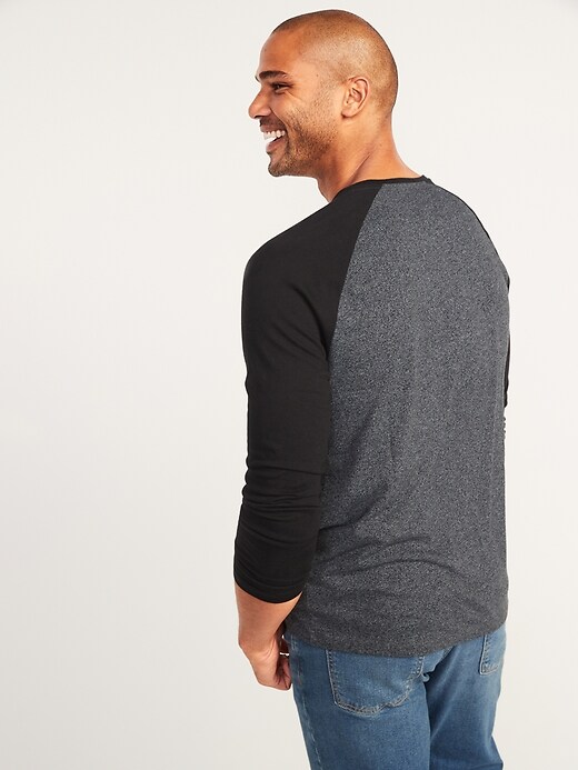 Soft-Washed Color-Block Long-Sleeve T-Shirt for Men