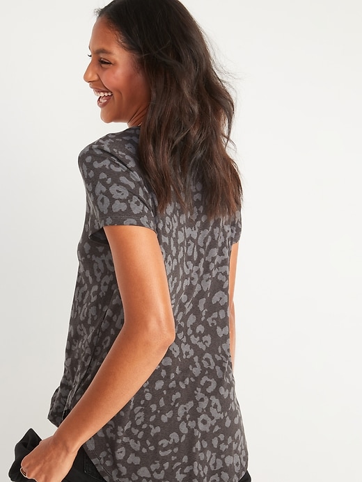 Image number 2 showing, Luxe Leopard-Print Voop-Neck Tunic T-Shirt for Women