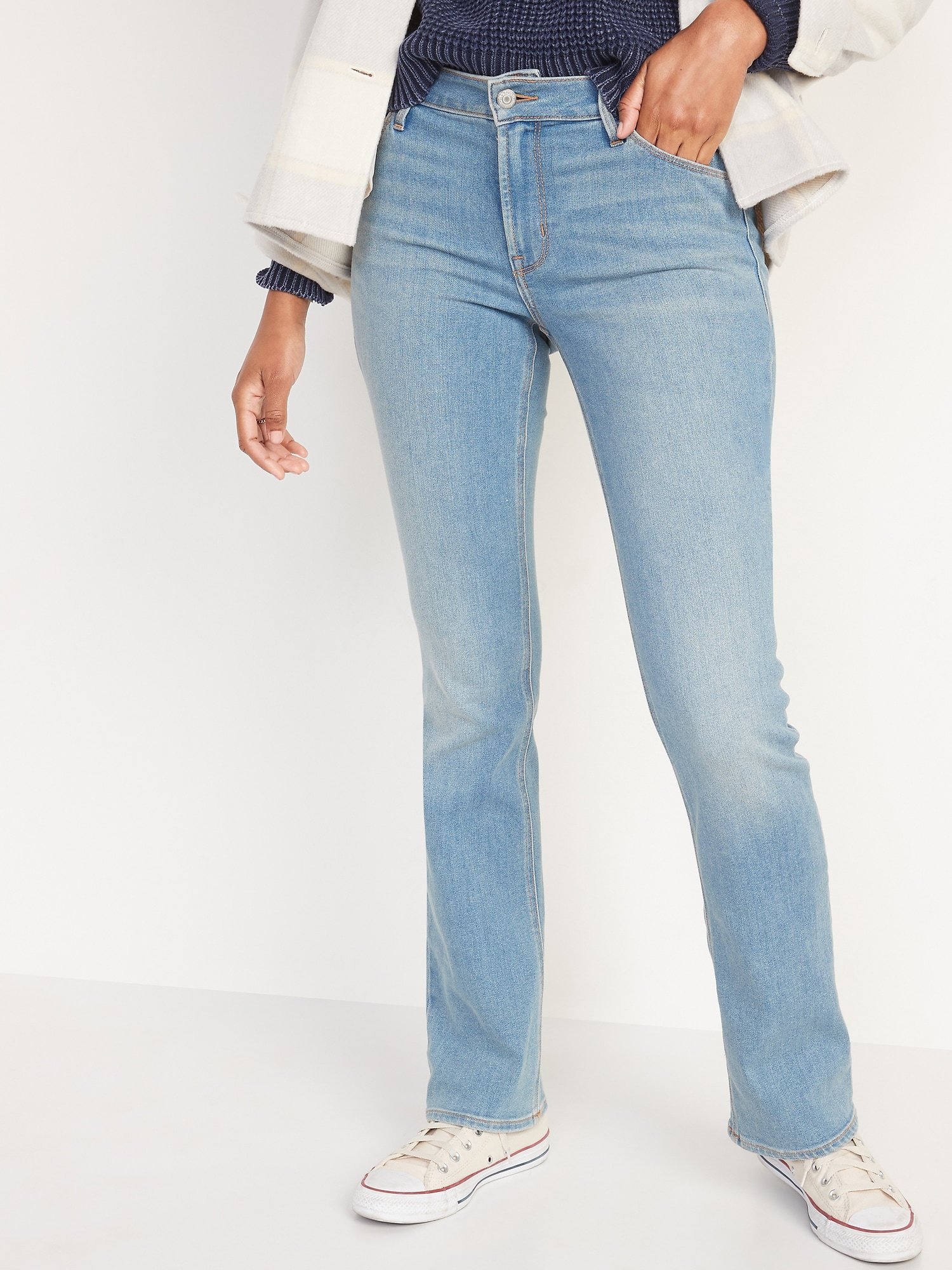 Mid-Rise Light-Wash Boot-Cut Jeans for Women | Old Navy