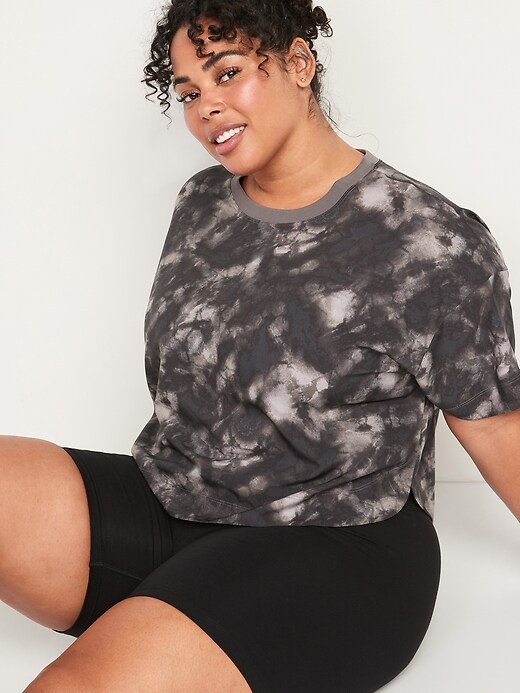 Image number 7 showing, Loose Short-Sleeve StretchTech Performance Cropped Top
