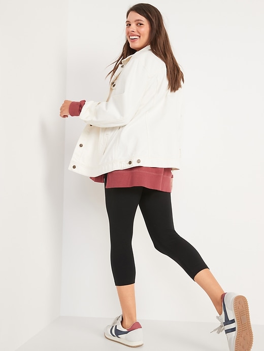Image number 2 showing, Maternity Full-Panel Cropped Leggings