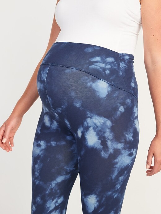 Image number 4 showing, Maternity Full Panel Tie-Dye Cropped Leggings